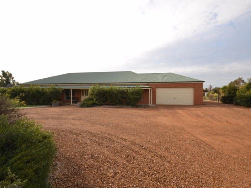 5 Village Court, Echuca, VIC 3564