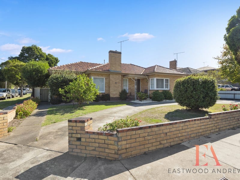 33 Torquay Road, Belmont, VIC 3216