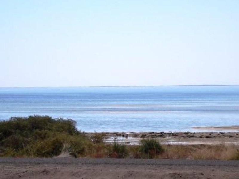 75 Esplanade, Point Turton, SA 5575