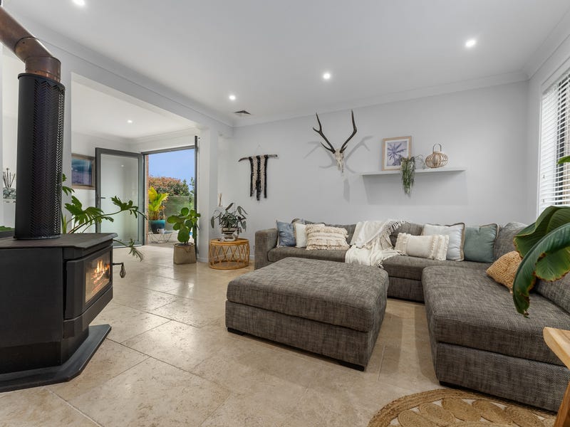 10 Handley Street, Helensburgh, NSW 2508