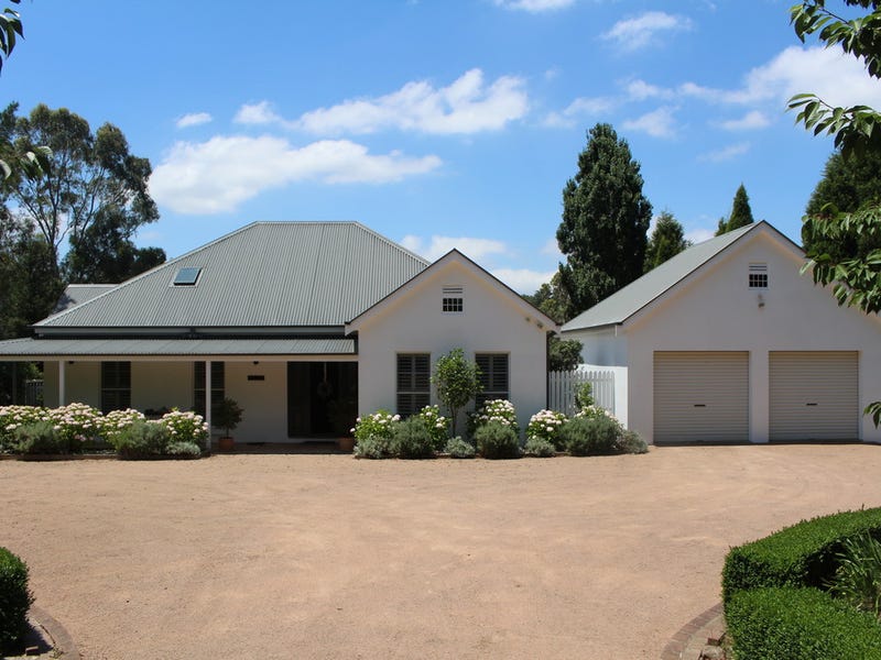 42 Linden Way, Bowral, NSW 2576 Property Details