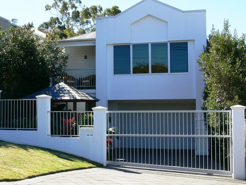 44 Kuranda Street, Balmoral, Qld 4171 Property Details