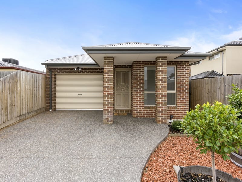 9 Astor Place, Melton West, VIC 3337
