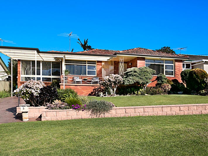 5 Richmond Crescent, Campbelltown, NSW 2560 Property Details