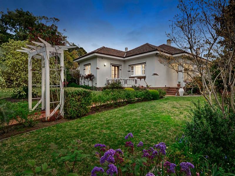 39 Logan Street, Canterbury, Vic 3126 Property Details