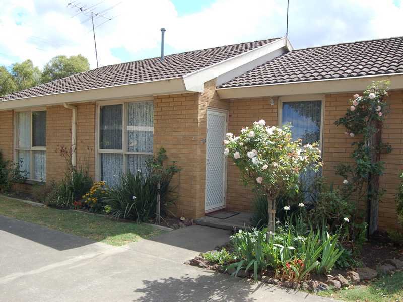 2/18 Simpson Street, Bacchus Marsh, VIC 3340