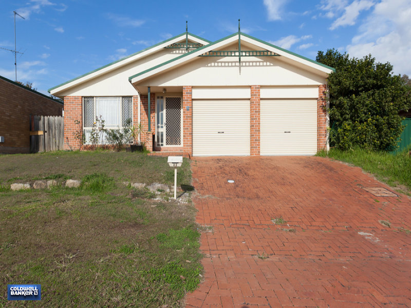 22 Trentham Park Court, Wattle Grove, NSW 2173