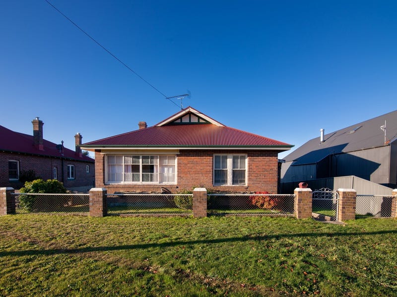 70 Denison Street, Crookwell, NSW 2583 Property Details