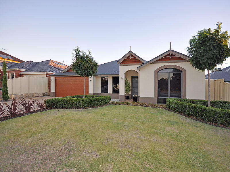 154 Golf Links Drive, Carramar, WA 6031 Property Details