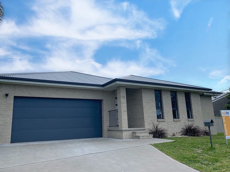 25 Seaman Avenue, Warners Bay, NSW 2282