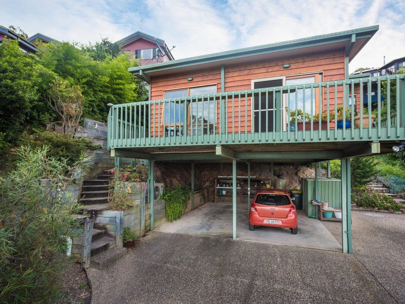 2 Beverley Street, Merimbula, NSW 2548 House for Rent