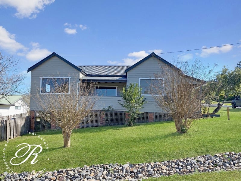 3 Karuah Street, Stroud Road, NSW 2415