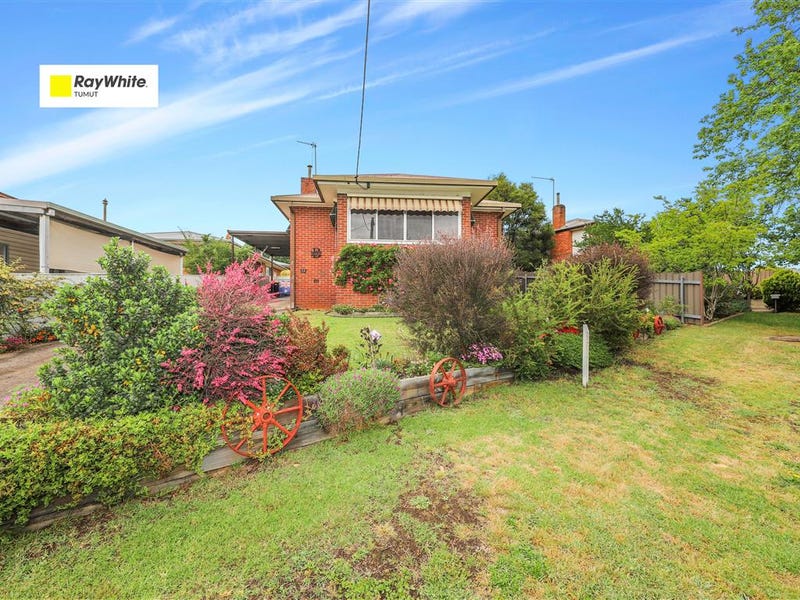 32 Howick Street, Tumut, NSW 2720 House for Sale