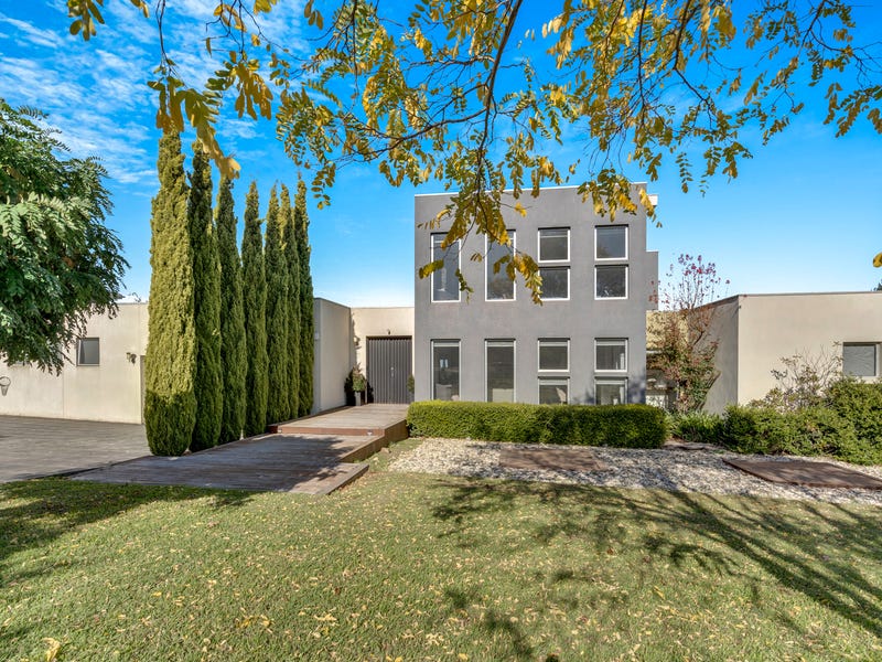 84 Normanby Drive, Greenvale, VIC 3059 - realestate.com.au