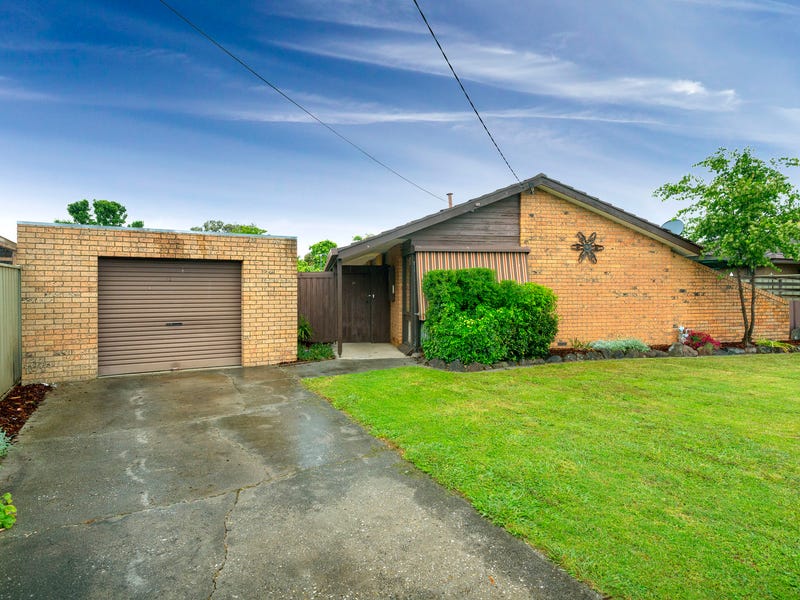16 Highland Cres, West Wodonga, VIC 3690