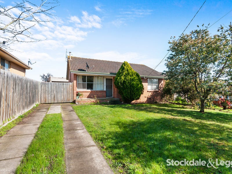 9 McInnes Crescent, Churchill, Vic 3842 Property Details