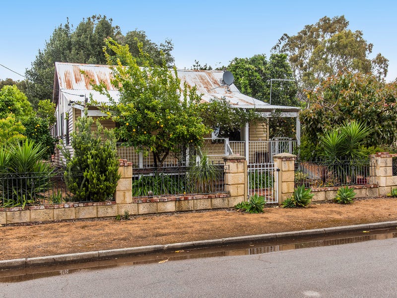 18 Brady Road, Jarrahdale, WA 6124 House for Sale