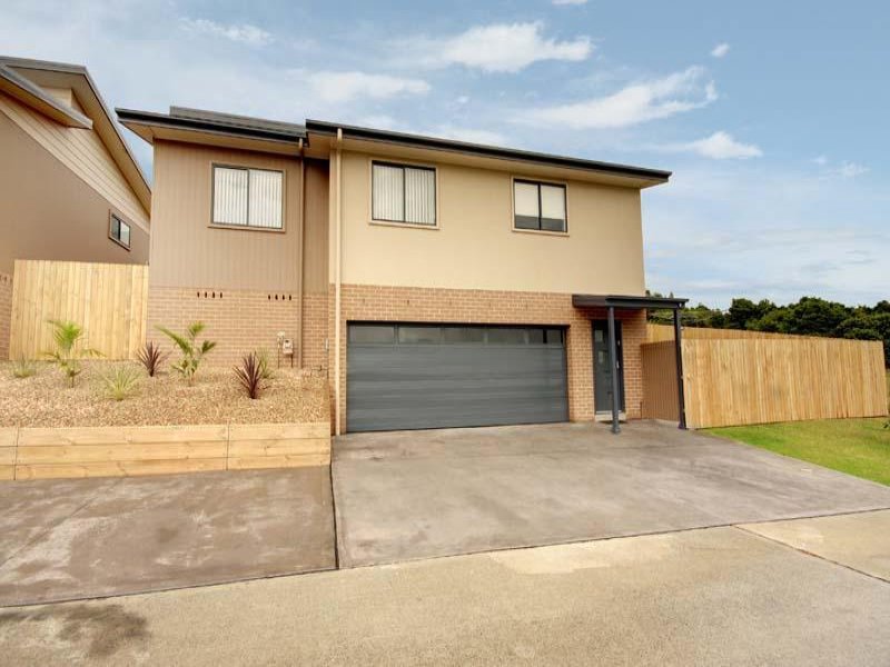 2/134 Shearwater Drive, Lake Heights, NSW 2502