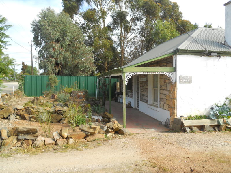 37 Old Adelaide Road, Kapunda, SA 5373