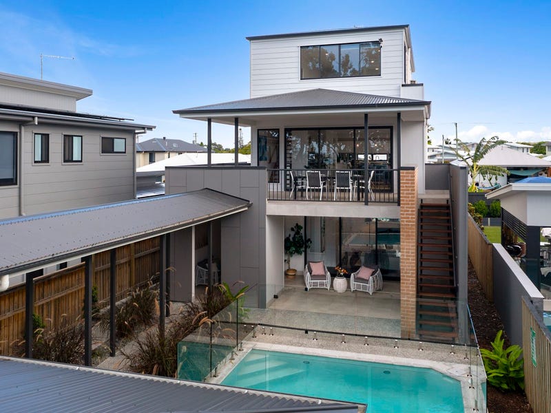 117 Esplanade, Redland Bay, Qld 4165 House for Rent