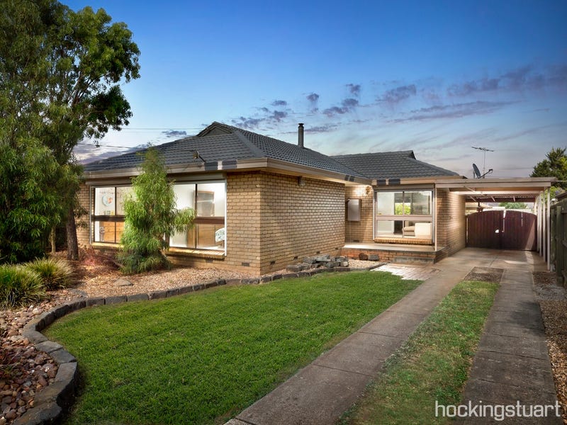 39 Denny Place, Melton South, VIC 3338 