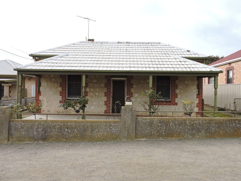 43 Mchenry Street, Murray Bridge, SA 5253