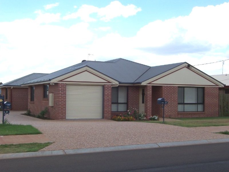 15 Gorman Street, Darling Heights, QLD 4350