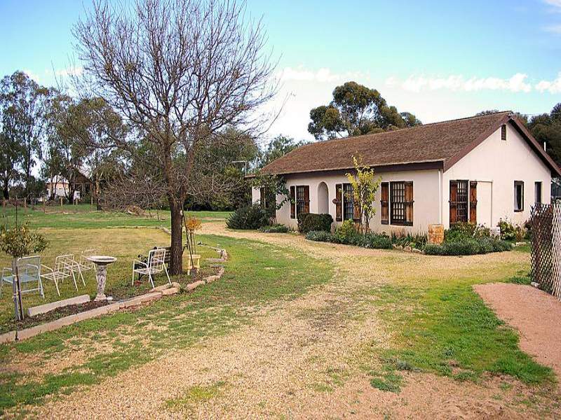 82 Cooke Street, Nichols Point, VIC 3501