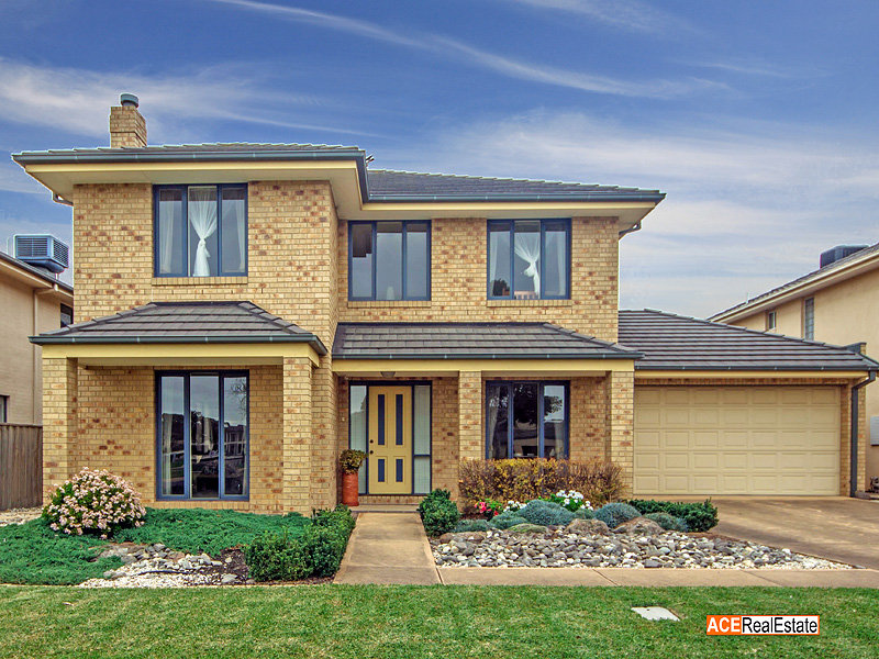 40 Sanctuary Lakes South Boulevard, Point Cook, VIC 3030 realestate