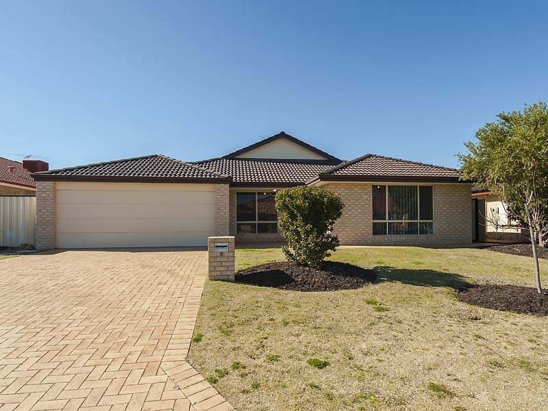 8 Windermere Way, Waikiki, WA 6169 Property Details