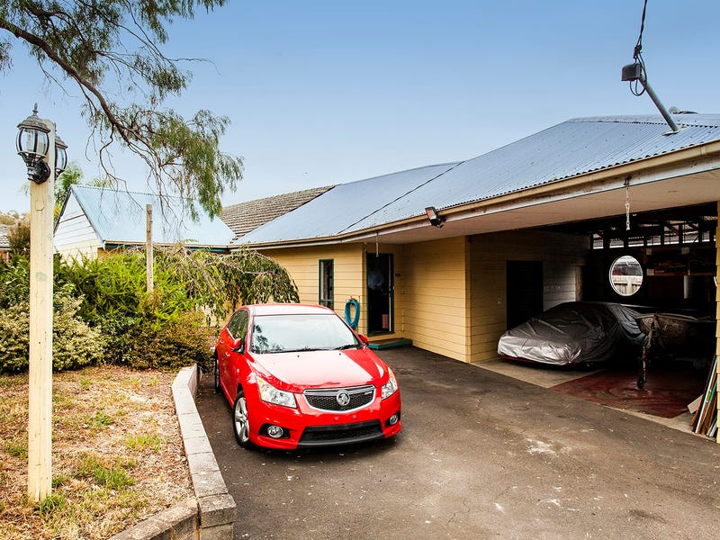 13 Krowera Street, Mooroolbark, Vic 3138 - Property Details