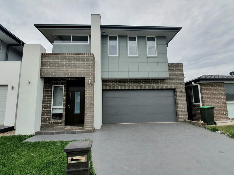 184 Willowdale Drive, Denham Court, NSW 2565