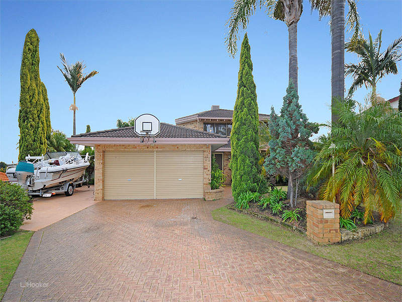 11 Mellor Court, Leeming, WA 6149 Property Details