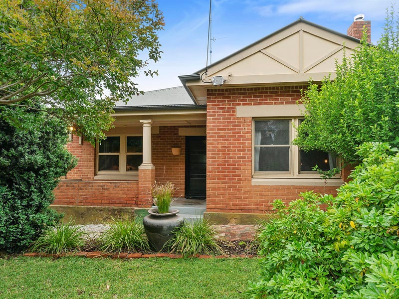 5 Young Street, Clare, SA 5453