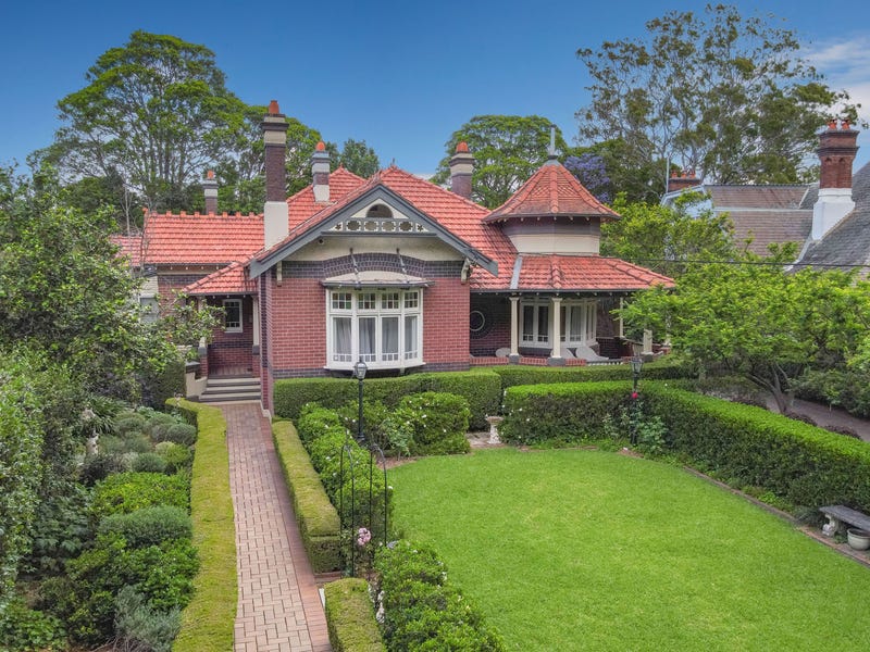 4 Appian Way, Burwood, NSW 2134 Property Details