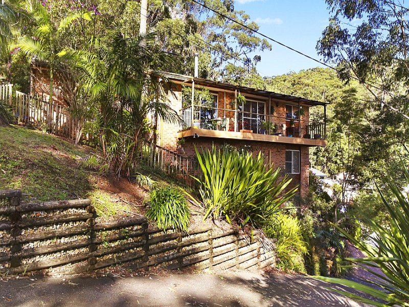 63 Orana Street, Green Point, NSW 2251