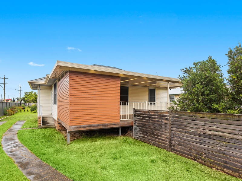 1 Chapman Street, Unanderra, NSW 2526 Property Details