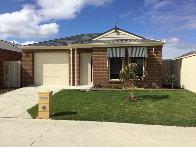 13 St Gwinear View, Moe, VIC 3825