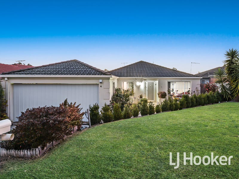 4 Summit Court, Hampton Park, Vic 3976 House for Sale