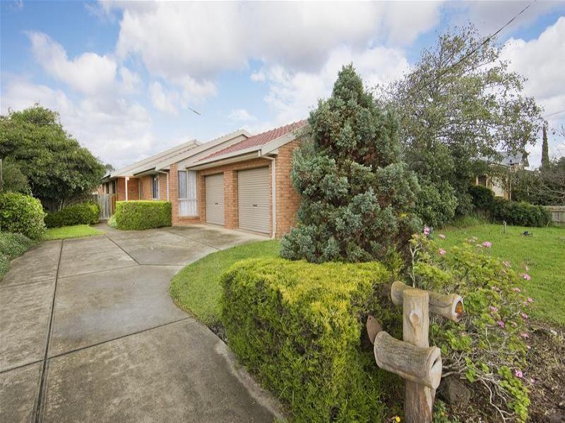102 Wattle Avenue, Werribee, Vic 3030 Property Details