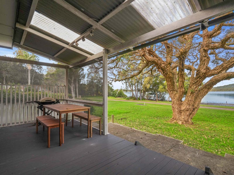 128 Broadwater Drive, Saratoga, NSW 2251