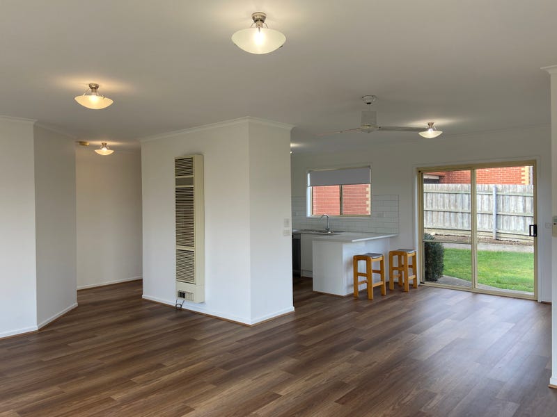 1/16 Viewbay Drive, Leopold, VIC 3224