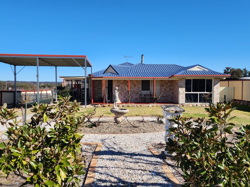 44 Torrisi Terrace, Stanthorpe, Qld 4380 House for Sale realestate