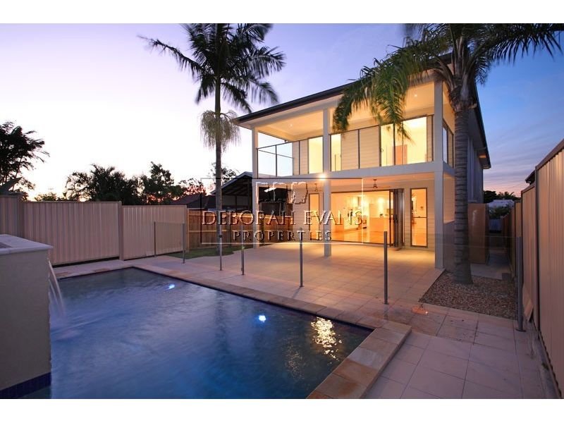 13 Watson Street, Camp Hill, QLD 4152