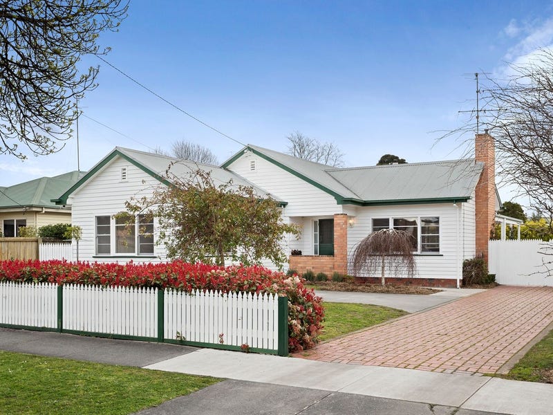 25 Armstrong Street, Colac, VIC 3250