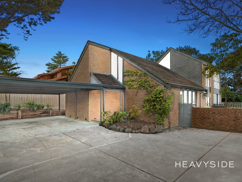 16 Mundara Drive, Ringwood, Vic 3134 Property Details