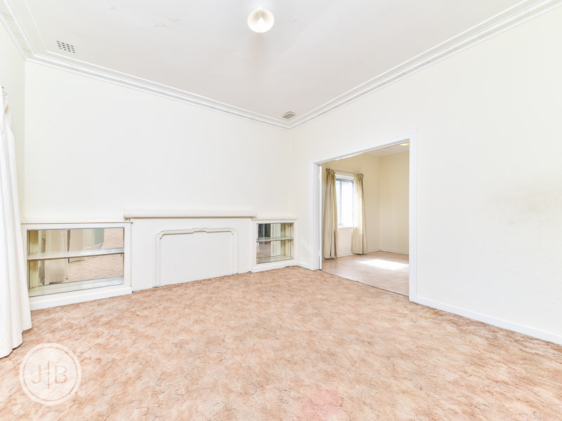 36 Lockhart Street, Como, WA 6152