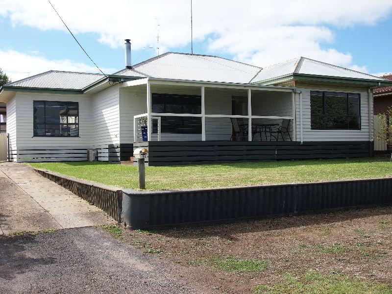 38 Byron Street, Hamilton, Vic 3300 Property Details