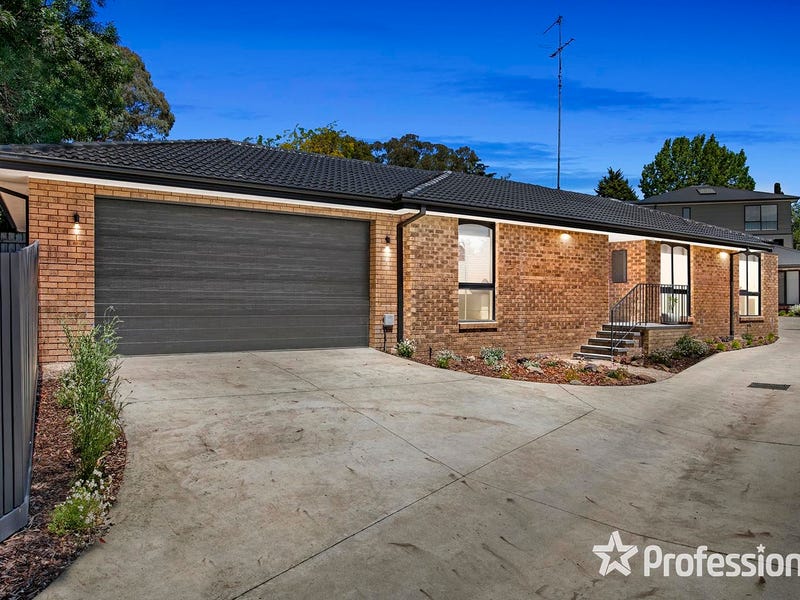 36 Batterbee Drive, Mooroolbark, Vic 3138 Property Details