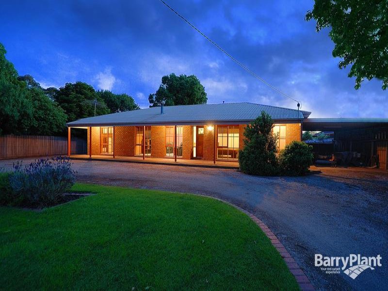 17 Home Road, Nar Nar Goon, VIC 3812